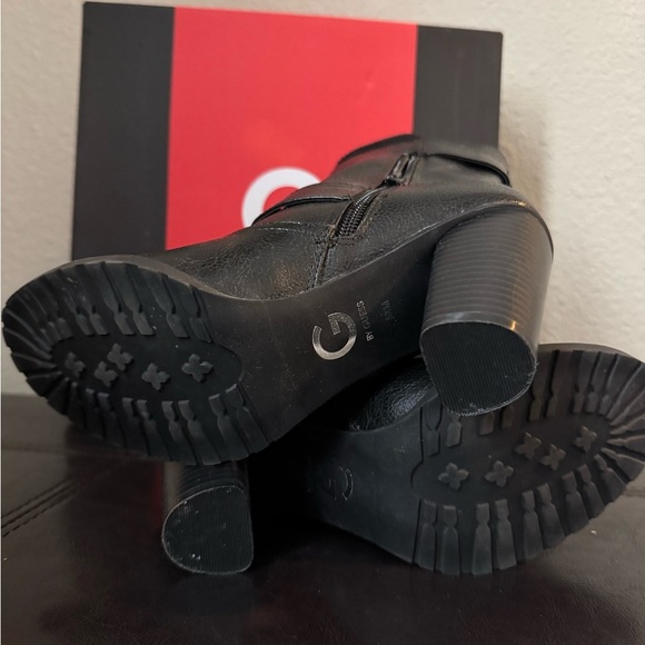 Black Faux Leather Ankle Boots G by Guess Sz 5.5 - Picture 5 of 14